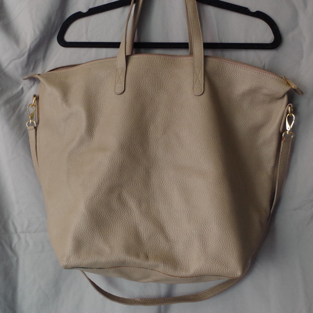 Cuyana Medium Carryall Tote